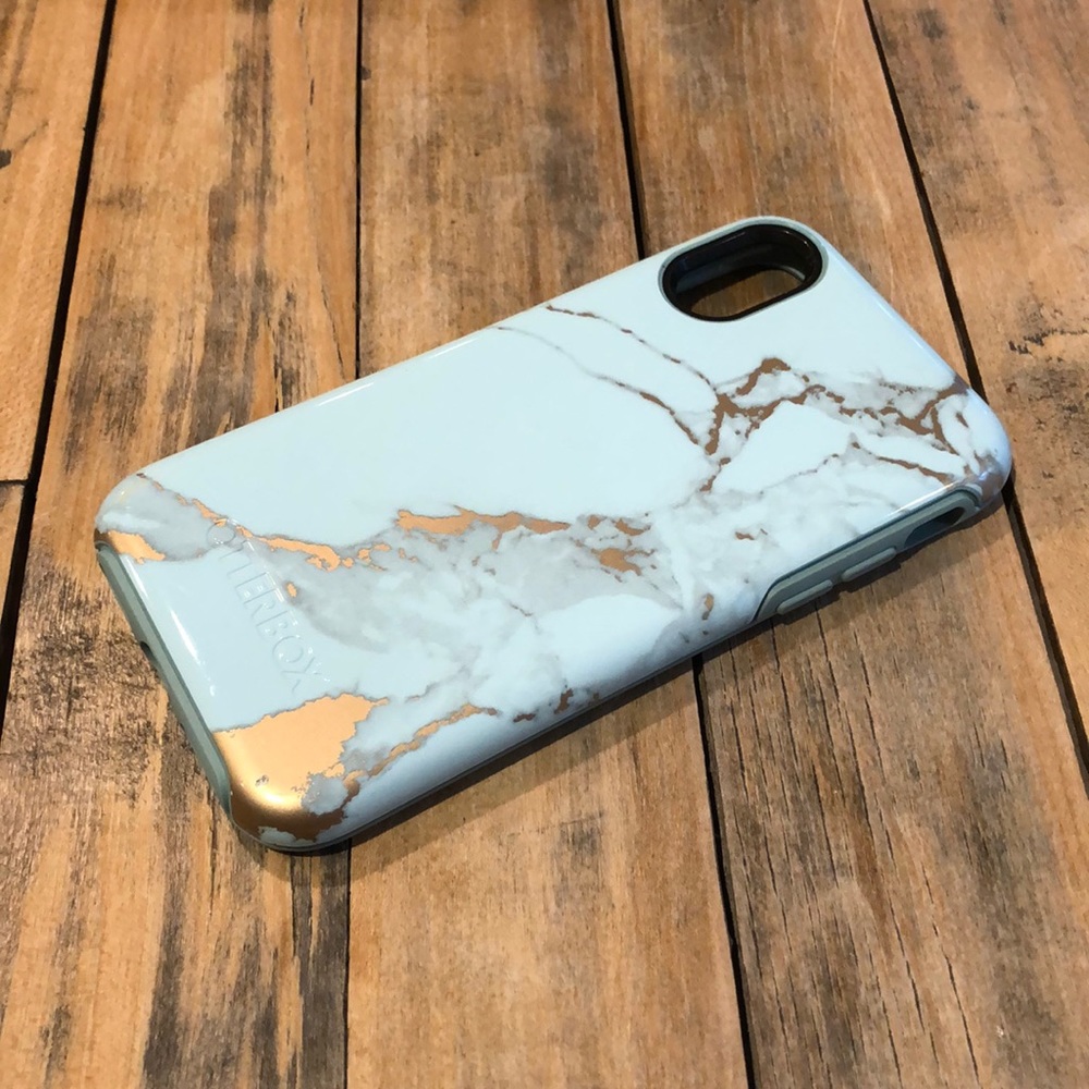 iPhone X OtterBox case